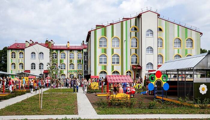 Серия детских дошкольных учреждений в Калининграде и области